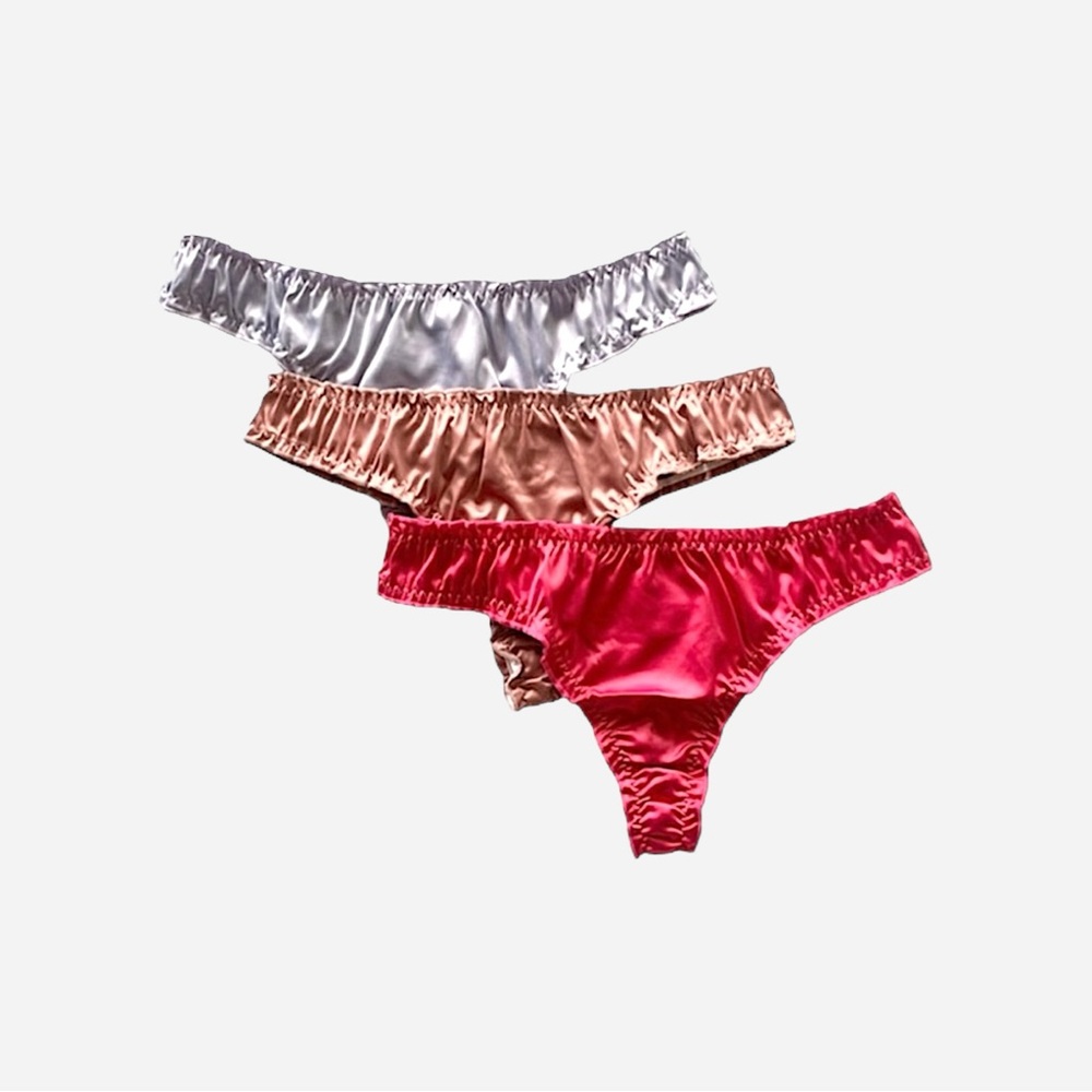 🌸New🌸 3pk satin thong panty lot size large